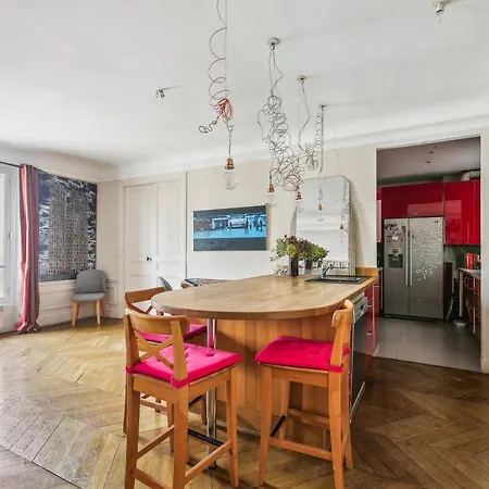 Apartment Apt Familial 6 Personnes Cirque D'hiver-marais By Weekome Paris
